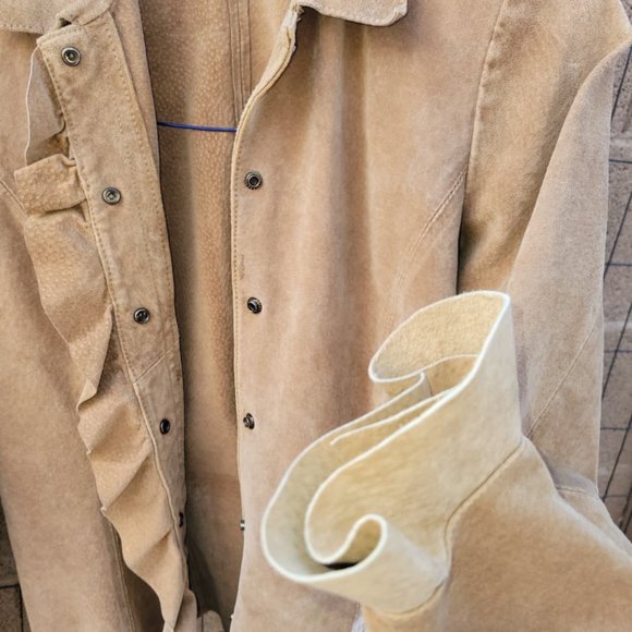 Margaret Godfrey Leather Suede Jacket  Size 4P Beige Leather Ruffle Snap Up Coat - Picture 5 of 7